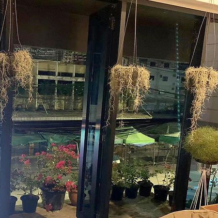Susu Khaosan Hostel กรุงเทพมหานคร ภายนอก รูปภาพ