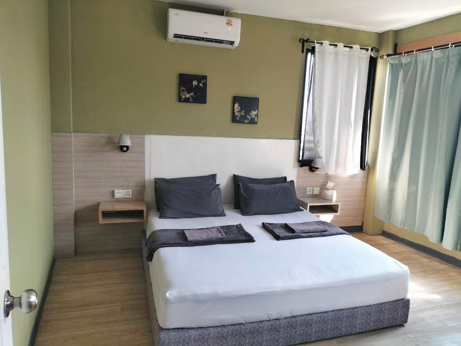 Susu Khaosan Hostel กรุงเทพมหานคร ภายนอก รูปภาพ