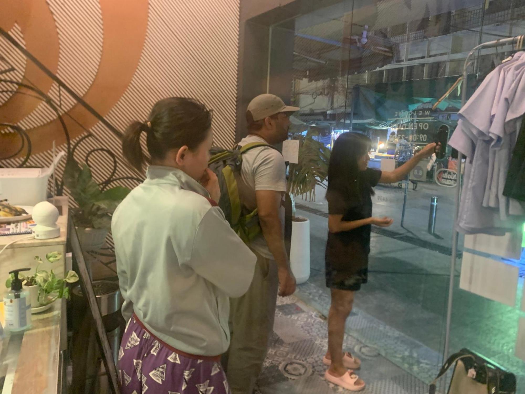 Susu Khaosan Hostel กรุงเทพมหานคร ภายนอก รูปภาพ
