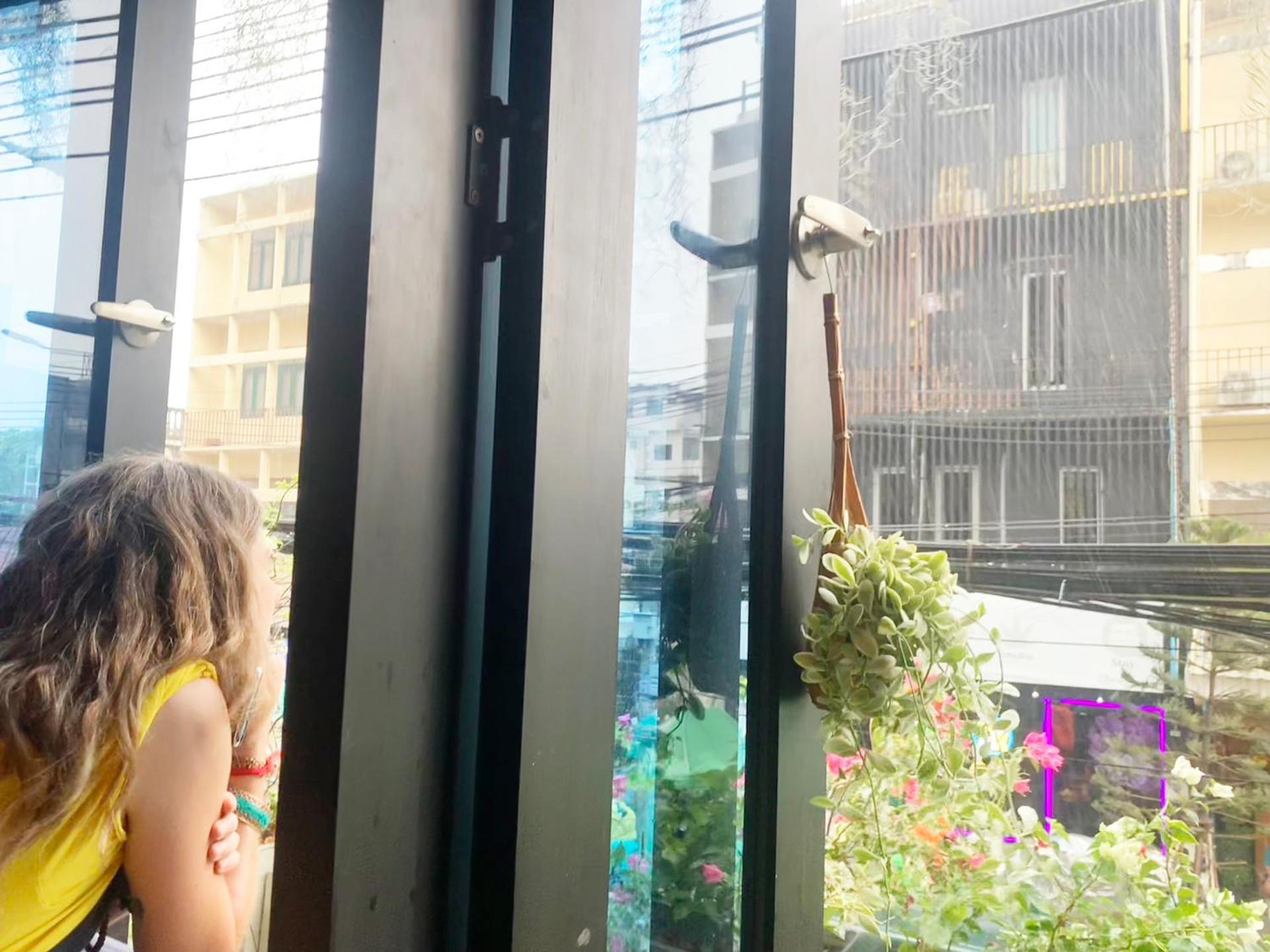 Susu Khaosan Hostel กรุงเทพมหานคร ภายนอก รูปภาพ