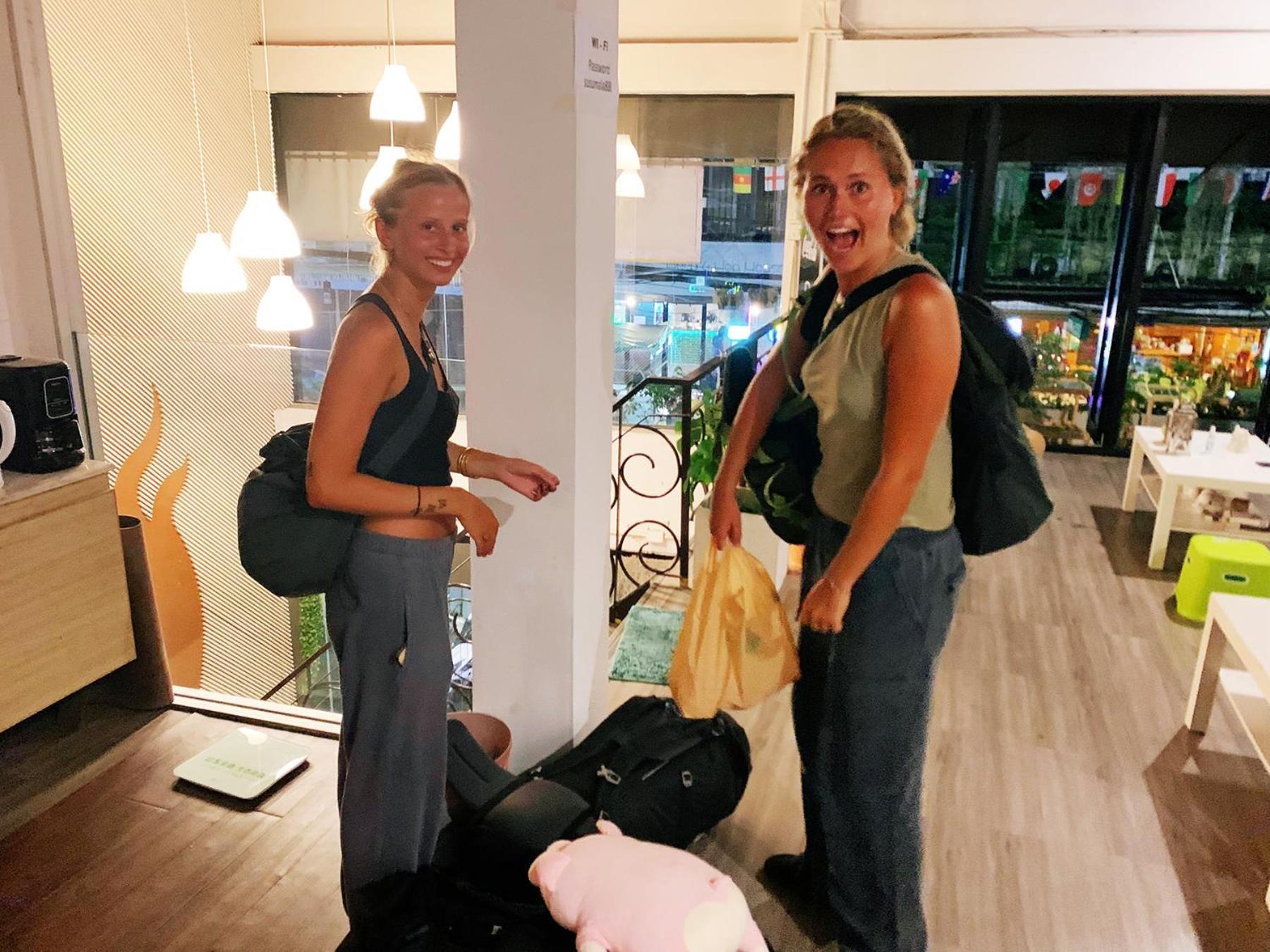 Susu Khaosan Hostel กรุงเทพมหานคร ภายนอก รูปภาพ