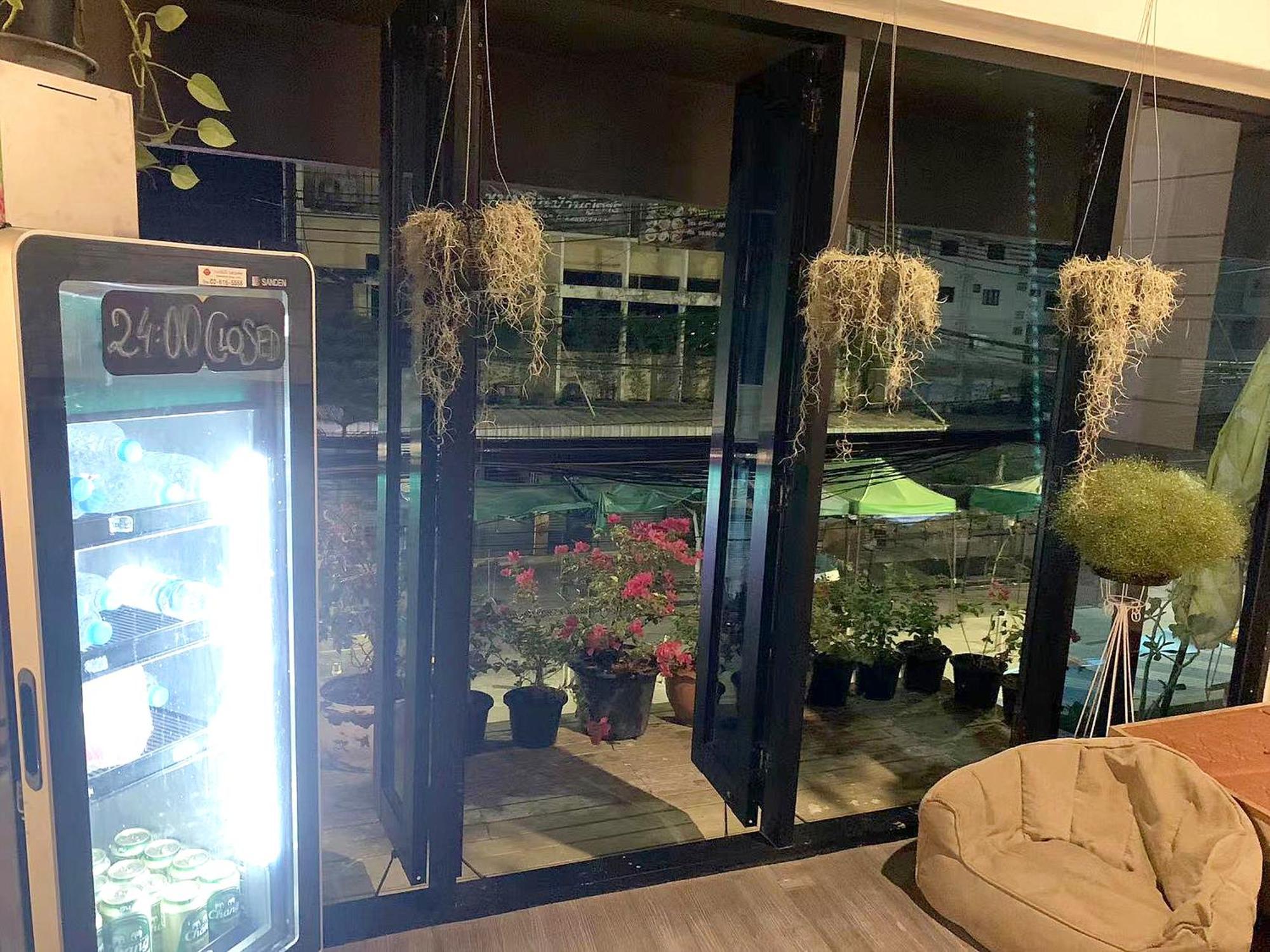 Susu Khaosan Hostel กรุงเทพมหานคร ภายนอก รูปภาพ