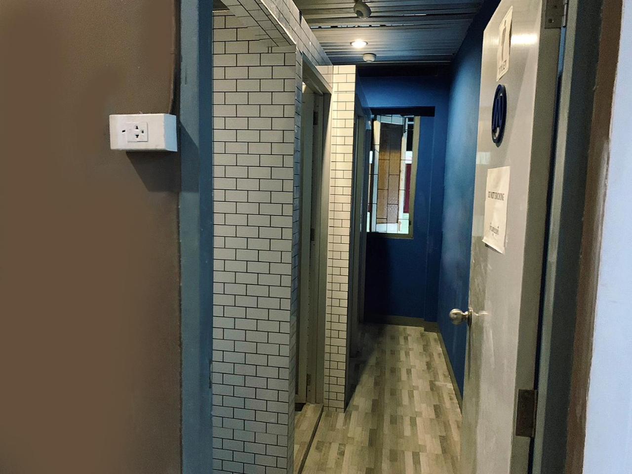 Susu Khaosan Hostel กรุงเทพมหานคร ภายนอก รูปภาพ